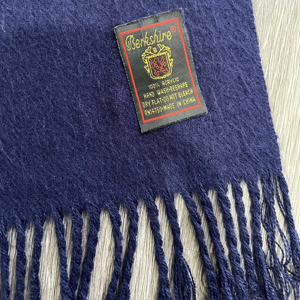 Men’s Berkshire Scarf - Picture 2 of 3